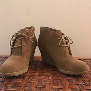 WHITE MOUNTAIN Women's chestnut   Ankle Boot,